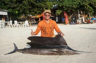 Таиланд, остров Ко Липе: морская ловля парусника на живца, ожидание и долгожданная рыба мечты