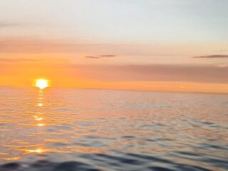 Белое море, Чупа, губа Лодейная на Пежострове - ловля трески с лодок в июньский ветер