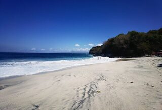 Blue Lagoon и Bukit Asah: волна, прилив и воблер 180