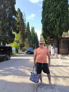 Катамаран в Пицунде, местный самодур и ставридка за полтора часа