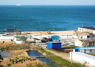Нереис у грязевого озера в Голубицкой
