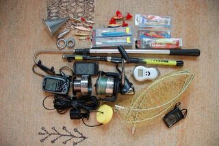 Филиппины в запасном плане: узкая лодка, дрейф, 5 lb удочки и GPS Essentials
