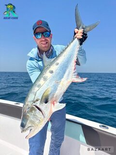Две точки у Абу-Даби: queenfish 5-7 кг рядом и kingfish 6-9 кг дальше