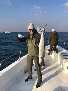 По котлам у Абу-Даби: чайка в 2-3 км и активный kingfish на приманки