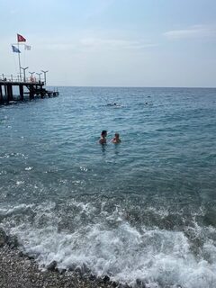 Ночная морская рыбалка с пирса в Кемере, Турция: ловля лаврака в июне, во время отпуска