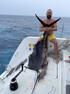 Сейшелы: морская рыбалка на джиг и троллинг - улов тунцов, парусников, груперов и ваху