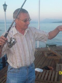 Кемер, Турция: морской спиннинг с пирса, откусы твистеров и рыба похожая на скумбрию с берега